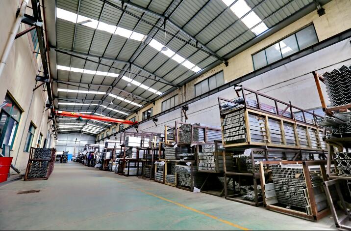 Dengan semakin banyak pembina, arkitek, dan pengeluar yang memeluk profil aluminium, pakar industri meramalkan aluminium akan terus memainkan peranan utama dalam industri pembinaan